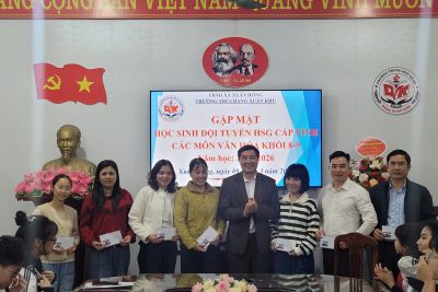 Trường THCS Đặng Xuân Khu tổ chức gặp mặt động viên giáo viên lãnh đội và các em học sinh tham dự kì thi học sinh giỏi cấp tỉnh năm học 2025-2026